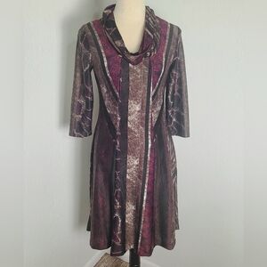 Signature by Robbie Bee Brown, Cream & Maroon Cowl Neck Dress, Size PM